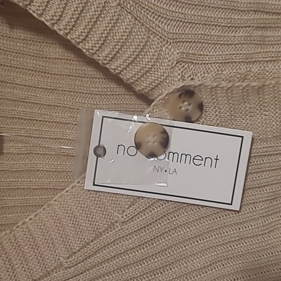 Sweater vest - Picture 3 of 3